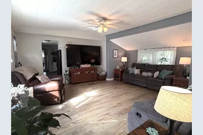 39 First Ave, Westfield, MA 01085 - Photo 15