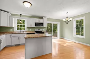 9 Shamrock Ln, Lakeville, MA 02347 - Photo 3