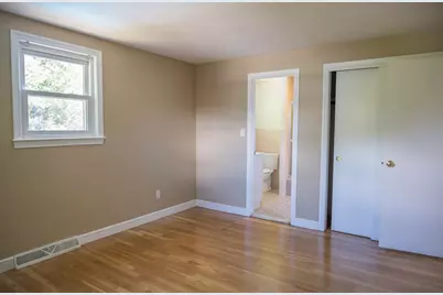 21 Debra Ln, Framingham, MA 01701 - Photo 11