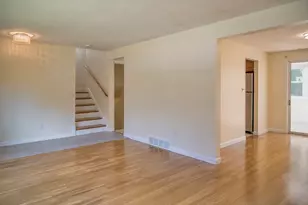 21 Debra Ln, Framingham, MA 01701 - Photo 3