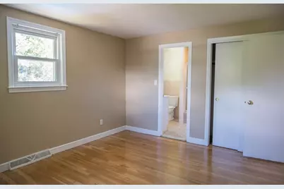 21 Debra Ln, Framingham, MA 01701 - Photo 11