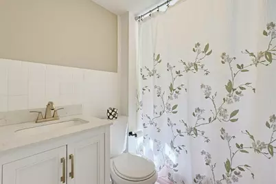 20 Marble Street, Gloucester, MA 01930 - Photo 17