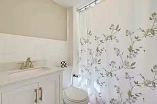 20 Marble St, Gloucester, MA 01930 - Photo 17