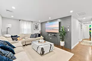161 Summer St, Danvers, MA 01923 - Photo 3