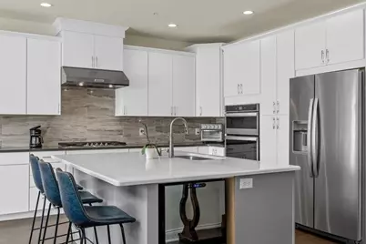 24 Henry Way #24, Millis, MA 02054 - Photo 3