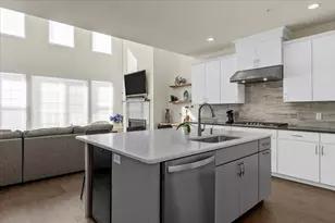 24 Henry Wy, Millis, MA 02054 - Photo 5