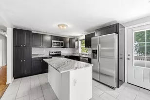 51 Broad St, Billerica, MA 01821 - Photo 3