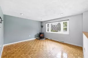 51 Broad St, Billerica, MA 01821 - Photo 9