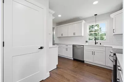 15 Hilltop Ter, Ludlow, MA 01056 - Photo 7