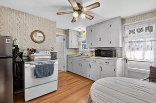 208 Woodland St, Fitchburg, MA 01420 - Photo 25