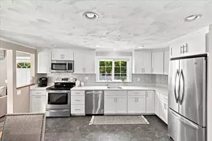 17 Hale Rd, Walpole, MA 02032 - Photo 11
