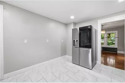 43 Eddywood St, Springfield, MA 01118 - Photo 9