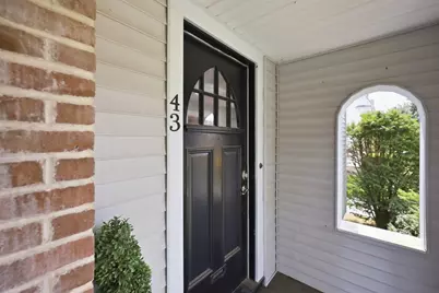 43 Eddywood St, Springfield, MA 01118 - Photo 3