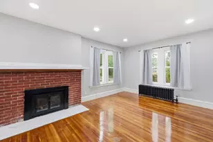 43 Eddywood St, Springfield, MA 01118 - Photo 13