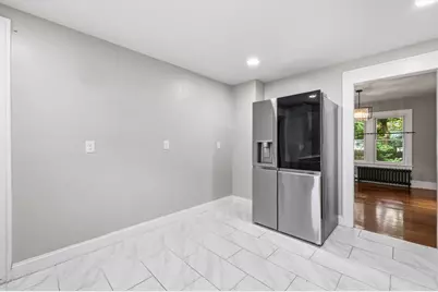 43 Eddywood St, Springfield, MA 01118 - Photo 9