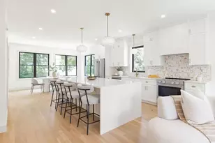 28 Howard St, Waltham, MA 02451 - Photo 1