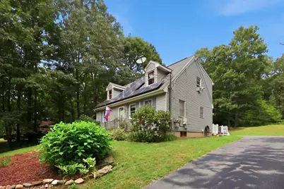 28 Old Thompson St, Palmer, MA 01069 - Photo 1