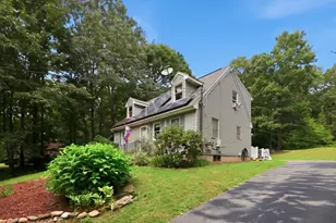 28 Old Thompson St, Palmer, MA 01069 - Photo 1