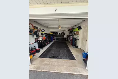 7 Willow St #7, Haverhill, MA 01832 - Photo 5