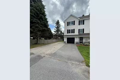 7 Willow St #7, Haverhill, MA 01832 - Photo 3