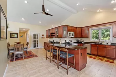 90-92 East St, Methuen, MA 01844 - Photo 3