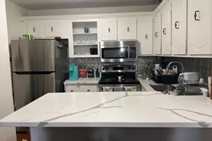 22 Irving St, Everett, MA 02149 - Photo 5