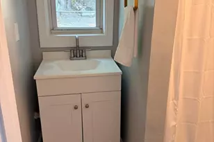 13 Harrison Pl, Lowell, MA 01850 - Photo 11