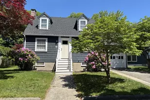 25 Sherman Rd, Wakefield, MA 01880 - Photo 1