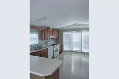 16 Hemlock Street, Rockland, MA 02370 - Photo 5