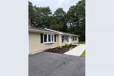 443 Cross Rd, Dartmouth, MA 02747 - Photo 1