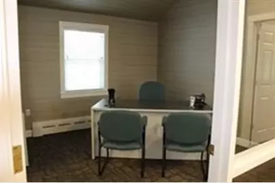1 Uxbridge Rd, Mendon, MA 01756 - Photo 9