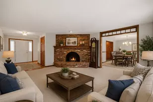 31 Deborah Ln, Westfield, MA 01085 - Photo 3