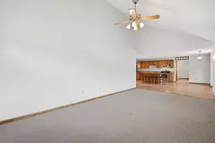 31 Deborah Ln, Westfield, MA 01085 - Photo 21