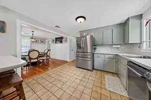 127 Taylor St, Pembroke, MA 02359 - Photo 19