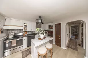 29 Warren Ave, Leicester, MA 01524 - Photo 3