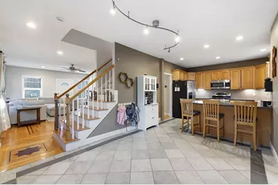 648 Merrimack Ave, Dracut, MA 01826 - Photo 15