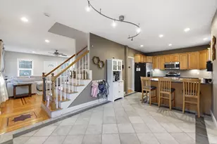 648 Merrimack Ave, Dracut, MA 01826 - Photo 15