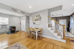 648 Merrimack Ave, Dracut, MA 01826 - Photo 5