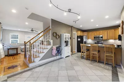 648 Merrimack Ave, Dracut, MA 01826 - Photo 13