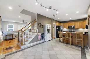 648 Merrimack Ave, Dracut, MA 01826 - Photo 13