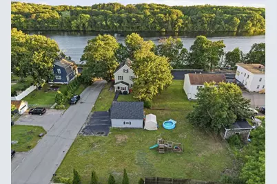 648 Merrimack Ave, Dracut, MA 01826 - Photo 37