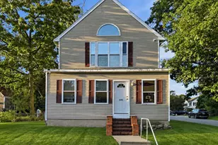 648 Merrimack Ave, Dracut, MA 01826 - Photo 1