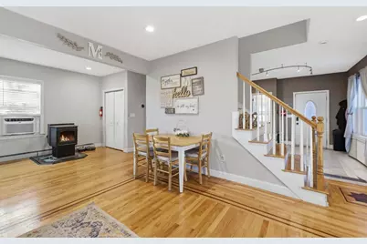 648 Merrimack Ave, Dracut, MA 01826 - Photo 7