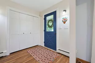 74 Spinning Wheel Dr, Uxbridge, MA 01569 - Photo 3