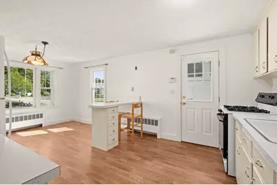 33 Wilson Rd, Stoneham, MA 02180 - Photo 9
