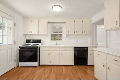 33 Wilson Rd, Stoneham, MA 02180 - Photo 7