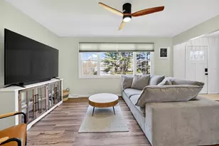 52 Stagecoach Rd, Amherst, MA 01002 - Photo 7