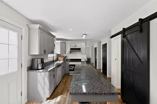 52 Stagecoach Rd, Amherst, MA 01002 - Photo 9