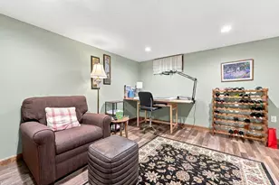 3 Arnold Rd, Leominster, MA 01453 - Photo 33