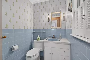 33 Lexington Ave, Haverhill, MA 01835 - Photo 17